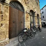 Degli Ulivi Vila *