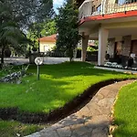 Vila Degli Ulivi *