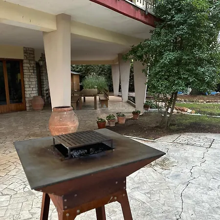Degli Ulivi Villa *